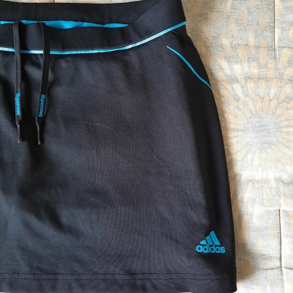 Adidas skirt with aqua shorts size M - Picture 3 of 14